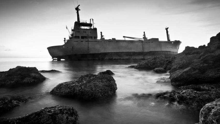02792 freighteraground 2560x1440