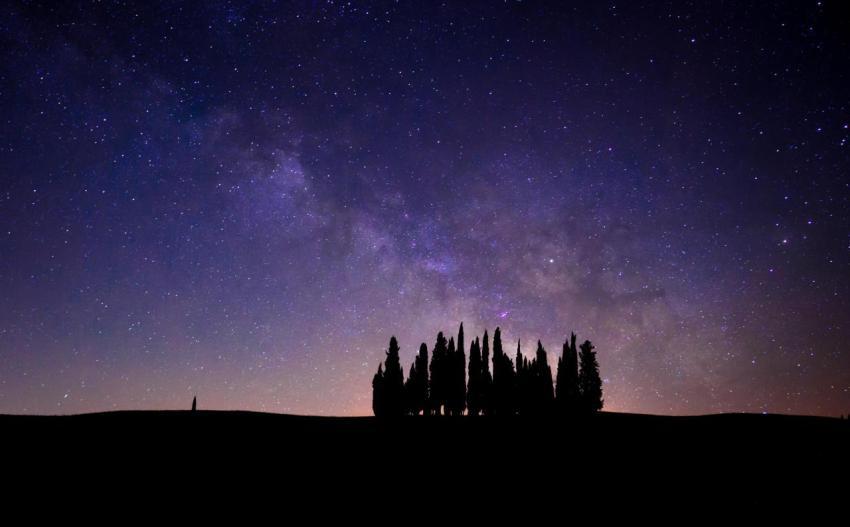 Beautiful tuscan landscape with the cypress wood 2023 11 27 05 14 10 utc
