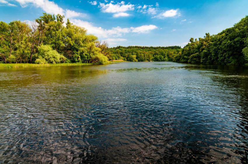 Beautiful calm landscape of the river 2023 11 27 05 25 16 utc