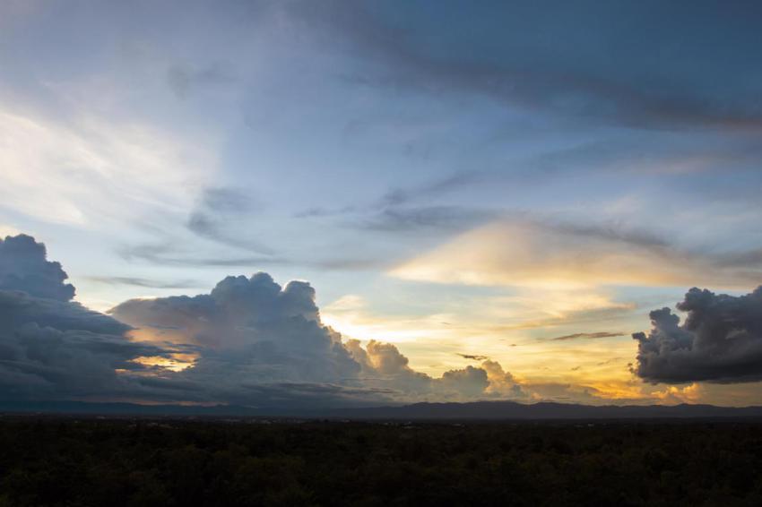 Colorful dramatic sky with cloud at sunset beautif 2023 11 27 05 36 08 utc