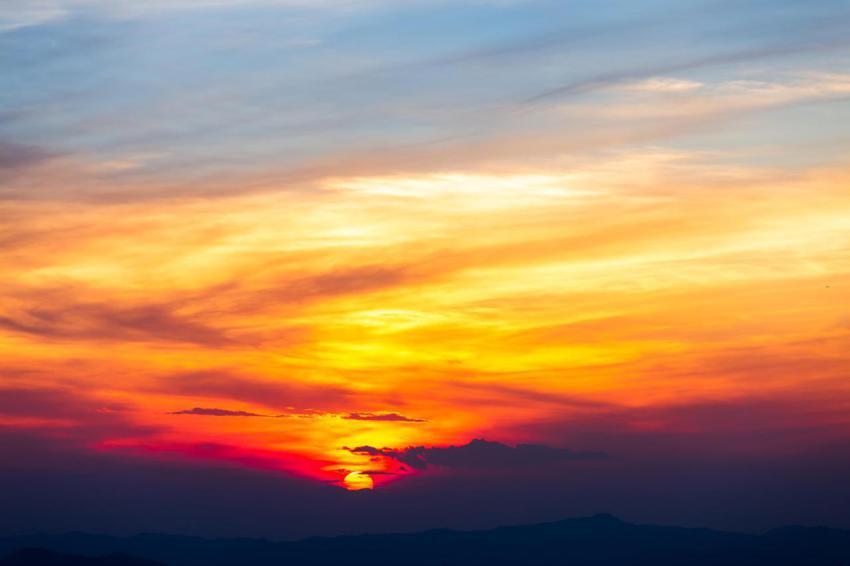 Colorful dramatic sky with cloud at sunset 2023 11 27 05 30 59 utc