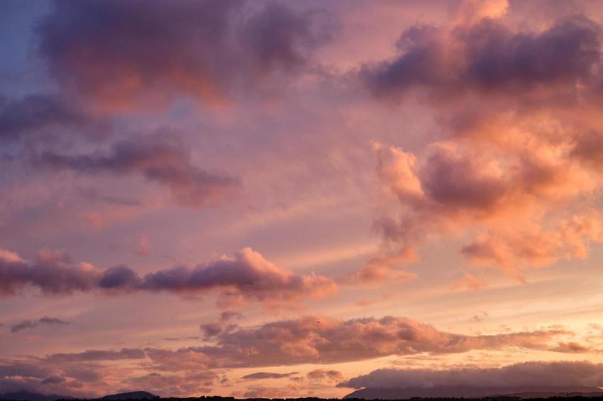 Cloudscape dramatic background sunset light 2023 11 27 05 04 24 utc