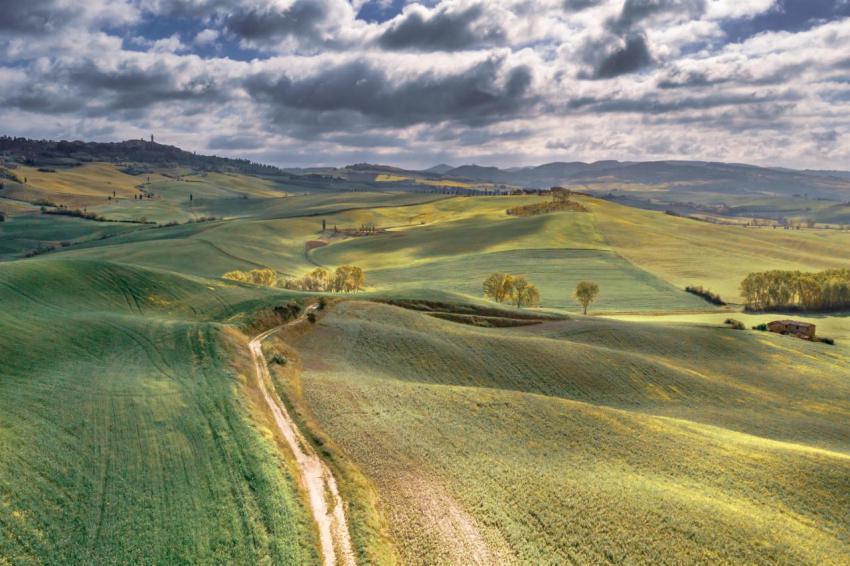 Tranquil landscape tuscany 2023 11 27 04 51 20 utc