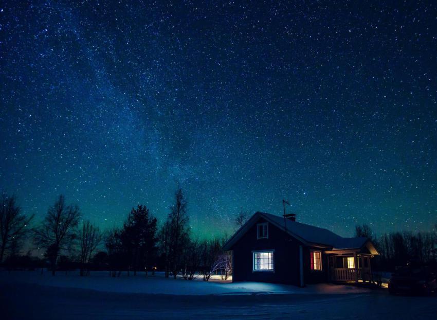 Cottage against the night sky with the milky way a 2023 11 27 04 55 02 utc