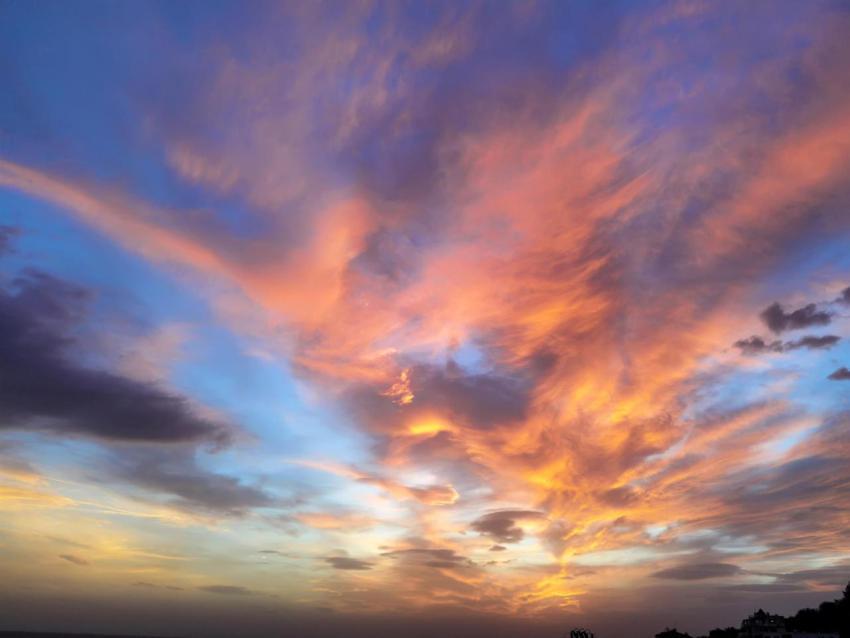 Stunning colorful clouds at the sky amazing view 2024 04 24 17 20 52 utc